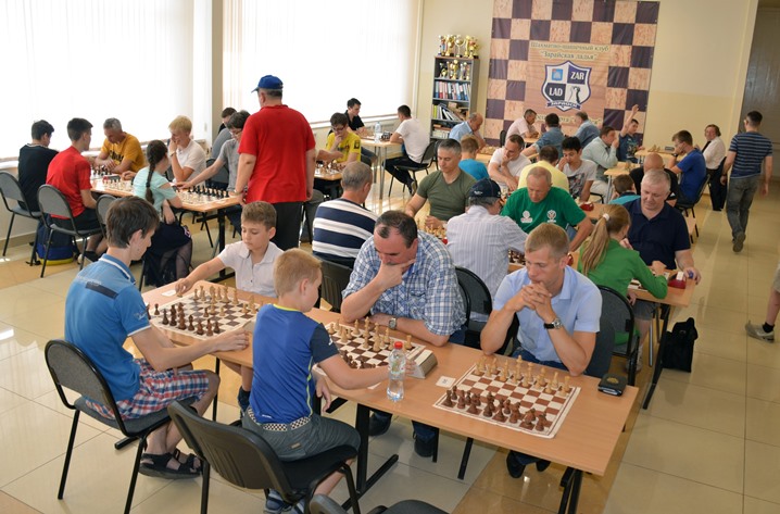 Итоги 13-ого регионального лично-командного турнира по быстрым шахматам памяти Леонида Быкова.